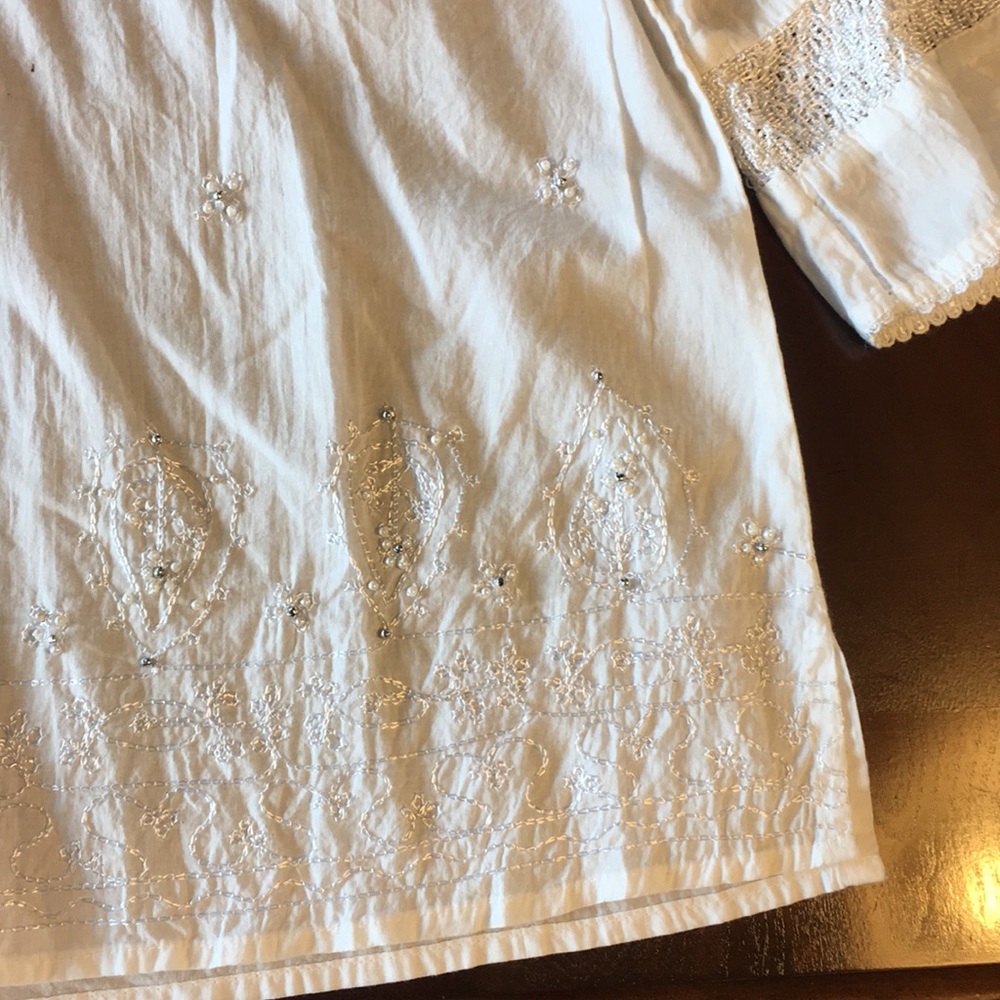 blouse - Picture 3 of 8